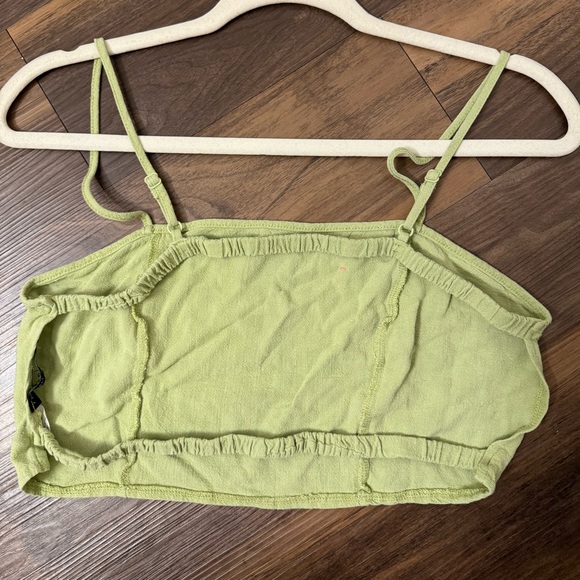 Pacsun light green cropped backless tank top - Picture 3 of 5